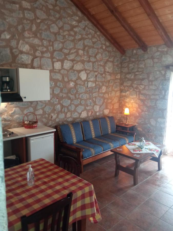 Villas Guest House Vathí Eksteriør billede