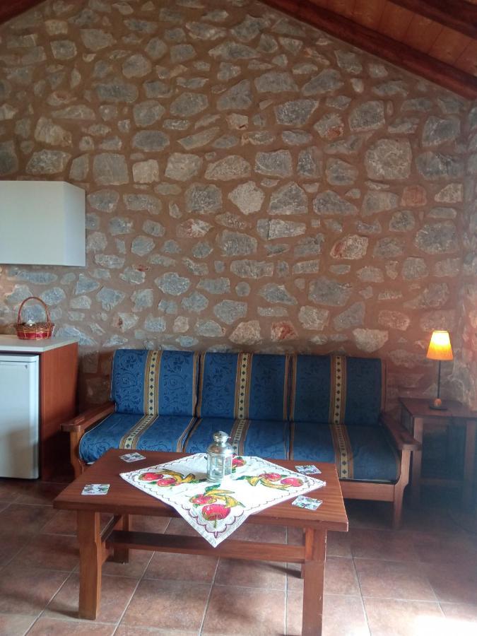 Villas Guest House Vathí Eksteriør billede
